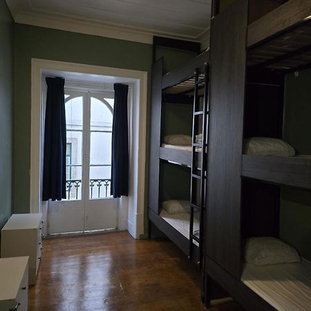 Party Zone Hostel Lisbon Exterior photo