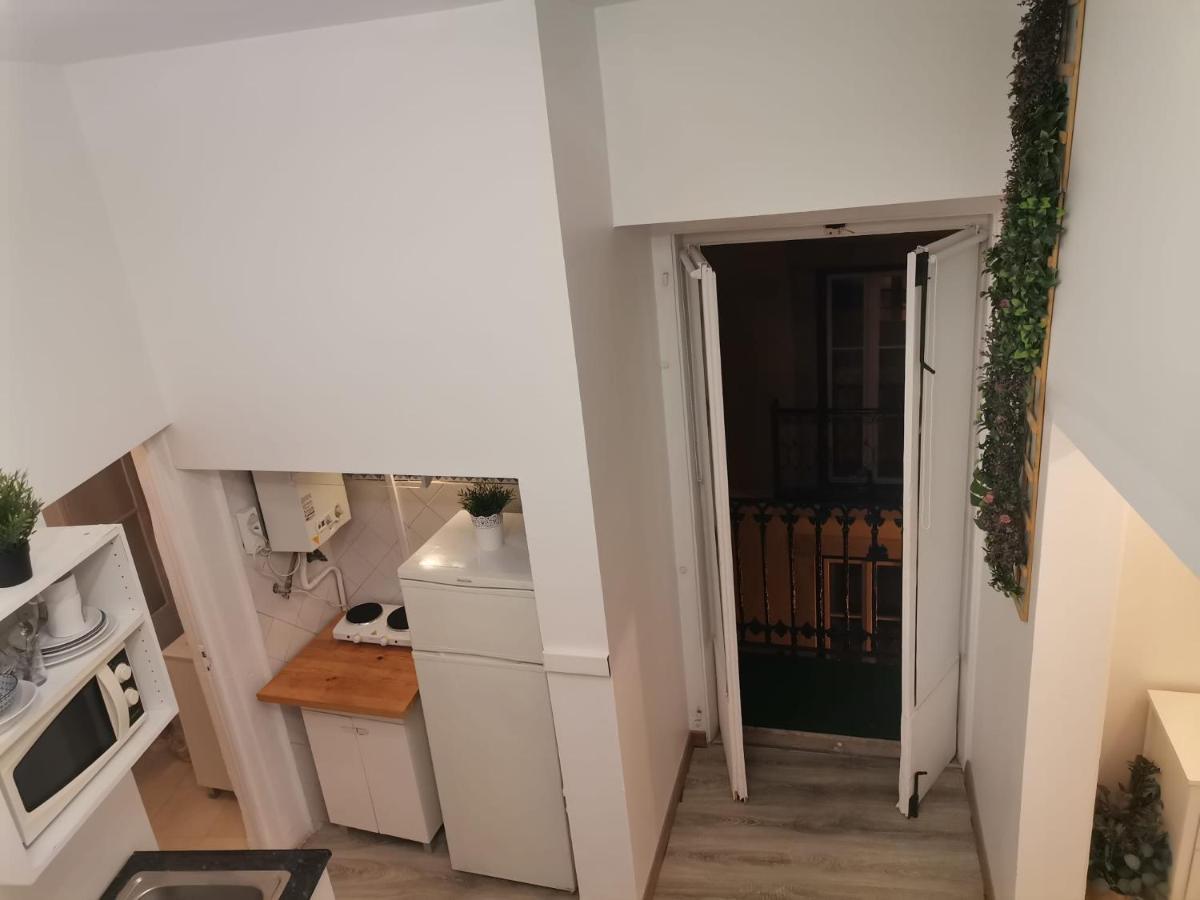 Party Zone Hostel Lisbon Exterior photo