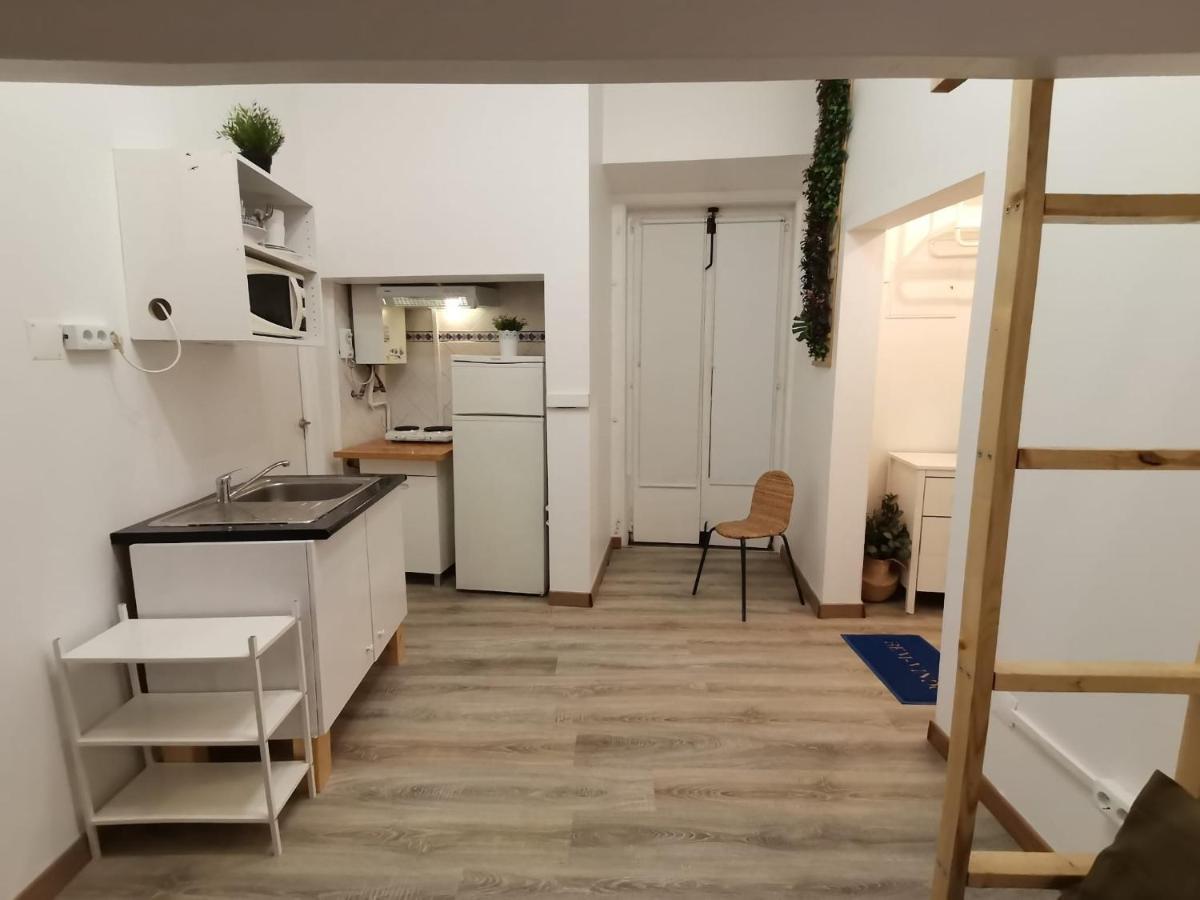 Party Zone Hostel Lisbon Exterior photo