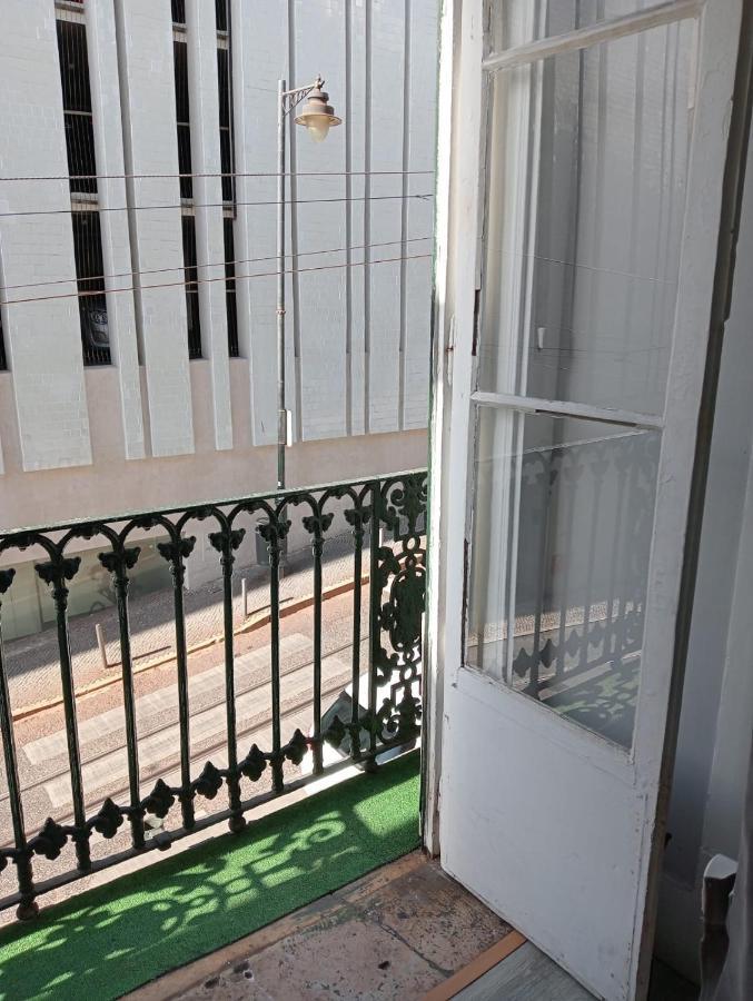 Party Zone Hostel Lisbon Exterior photo