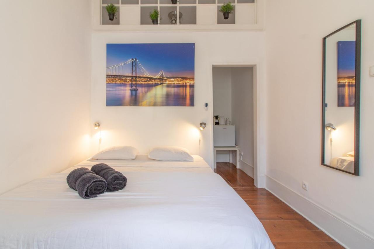 Party Zone Hostel Lisbon Exterior photo